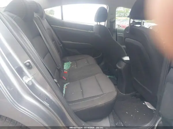 5NPD74LF4JH347386 2018 HYUNDAI ELANTRA - Image 8