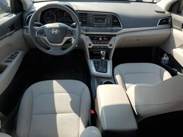 5NPD74LF4JH348960 2018 HYUNDAI ELANTRA - Image 8