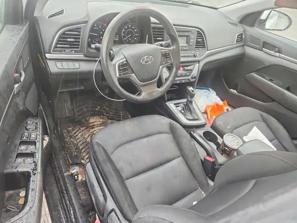 5NPD74LF4JH351048 2018 HYUNDAI ELANTRA - Image 8
