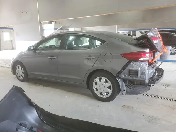 5NPD74LF4JH351518 2018 HYUNDAI ELANTRA - Image 2