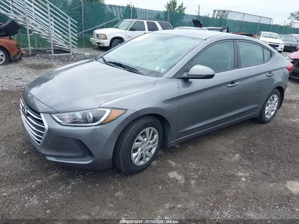 5NPD74LF4JH353317 2018 HYUNDAI ELANTRA - Image 2