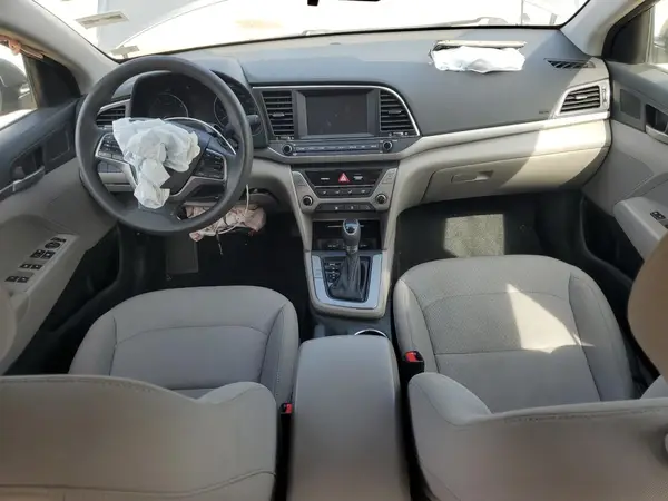5NPD74LF4JH371817 2018 HYUNDAI ELANTRA - Image 8