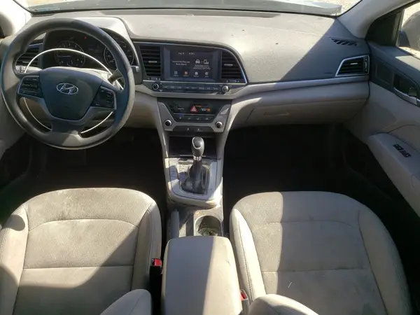 5NPD74LF4JH373289 2018 HYUNDAI ELANTRA - Image 8