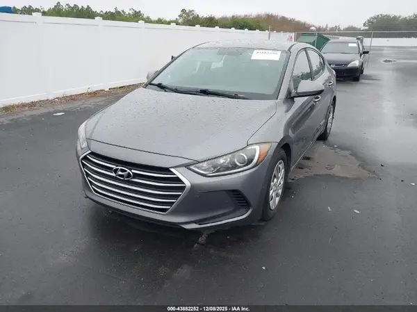 5NPD74LF4JH375205 2018 HYUNDAI ELANTRA - Image 2