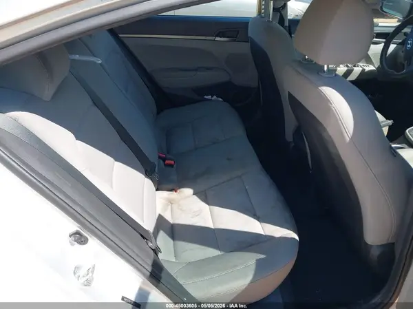5NPD74LF4JH381117 2018 HYUNDAI ELANTRA - Image 8