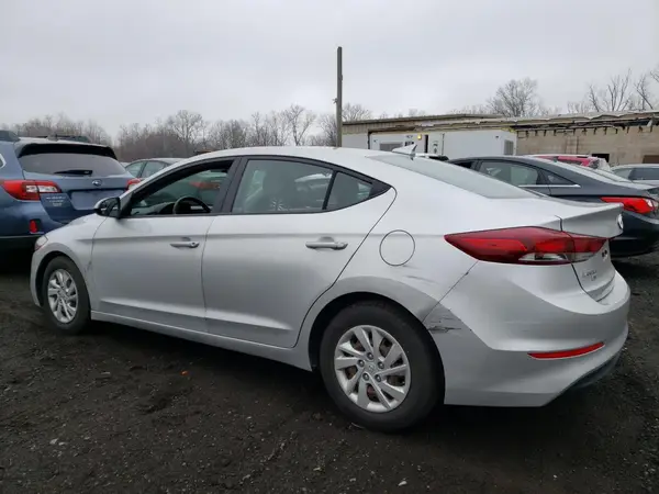 5NPD74LF4JH385197 2018 HYUNDAI ELANTRA - Image 2