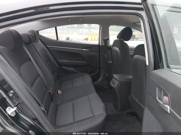 5NPD74LF4JH394742 2018 HYUNDAI ELANTRA - Image 8