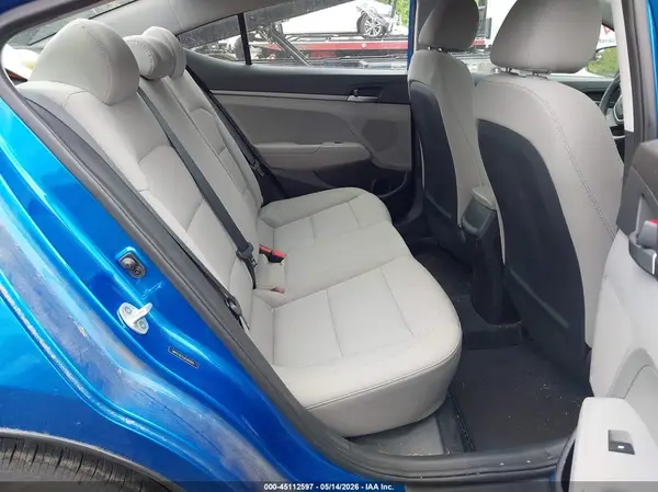 5NPD74LF4JH394949 2018 HYUNDAI ELANTRA - Image 8