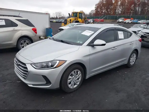 5NPD74LF4JH395387 2018 HYUNDAI ELANTRA - Image 2