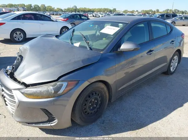 5NPD74LF4JH395857 2018 HYUNDAI ELANTRA - Image 2