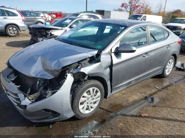 5NPD74LF4JH396555 2018 HYUNDAI ELANTRA - Image 2