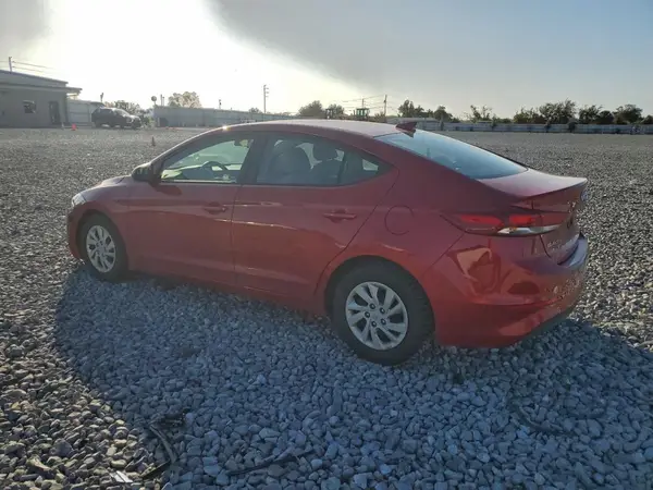 5NPD74LF4JH396796 2018 HYUNDAI ELANTRA - Image 2