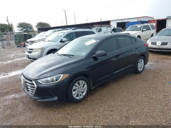 5NPD74LF4JH399990 2018 HYUNDAI ELANTRA - Image 2