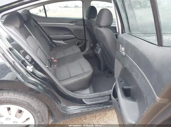 5NPD74LF4JH399990 2018 HYUNDAI ELANTRA - Image 8