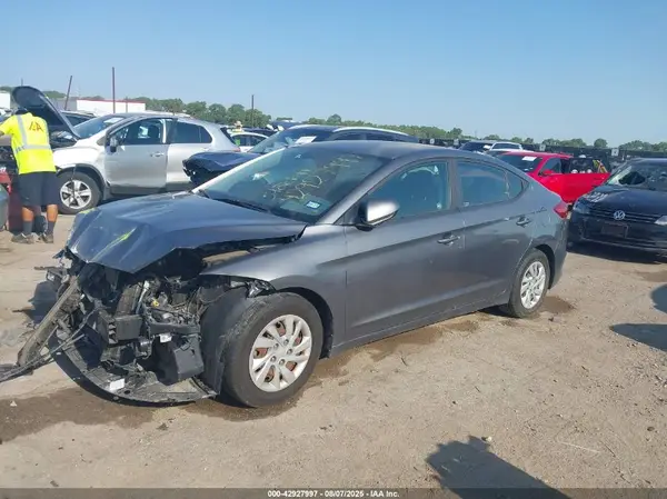 5NPD74LF4JH400541 2018 HYUNDAI ELANTRA - Image 2