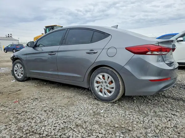 5NPD74LF4JH402967 2018 HYUNDAI ELANTRA - Image 2