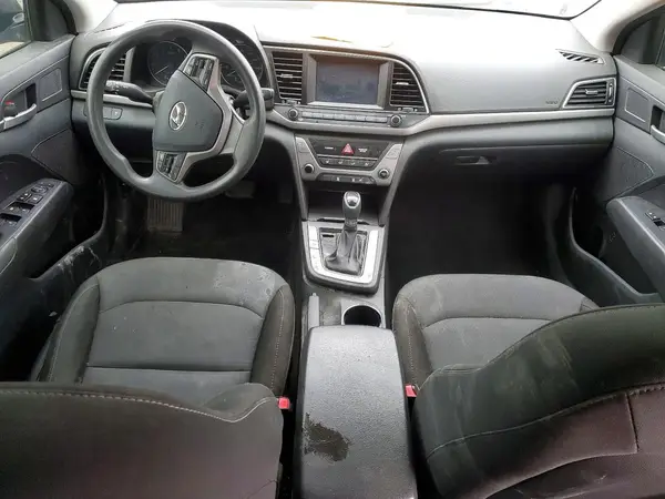 5NPD74LF4JH402967 2018 HYUNDAI ELANTRA - Image 8