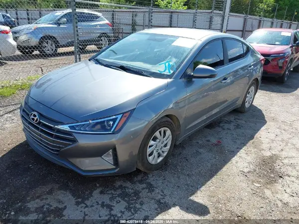 5NPD74LF4KH411878 2019 HYUNDAI ELANTRA - Image 2