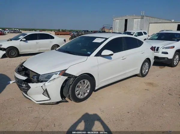 5NPD74LF4KH421181 2019 HYUNDAI ELANTRA - Image 2