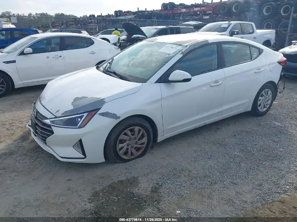 5NPD74LF4KH423318 2019 HYUNDAI ELANTRA - Image 2