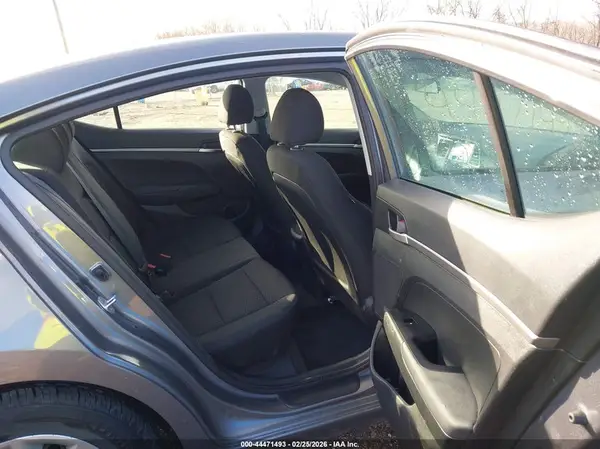 5NPD74LF4KH424968 2019 HYUNDAI ELANTRA - Image 8