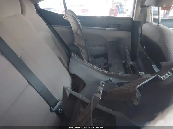 5NPD74LF4KH429765 2019 HYUNDAI ELANTRA - Image 8
