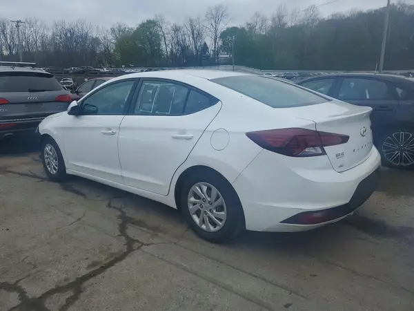 5NPD74LF4KH433511 2019 HYUNDAI ELANTRA - Image 2