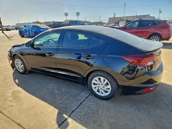 5NPD74LF4KH438904 2019 HYUNDAI ELANTRA - Image 2