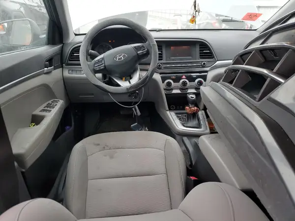 5NPD74LF4KH440250 2019 HYUNDAI ELANTRA - Image 8