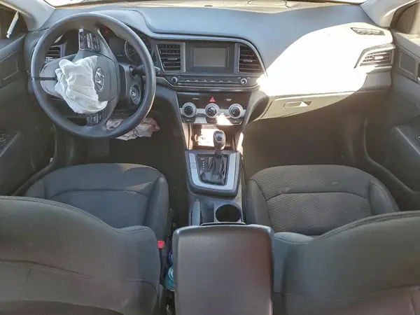 5NPD74LF4KH443021 2019 HYUNDAI ELANTRA - Image 8
