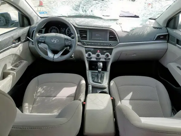 5NPD74LF4KH443813 2019 HYUNDAI ELANTRA - Image 8