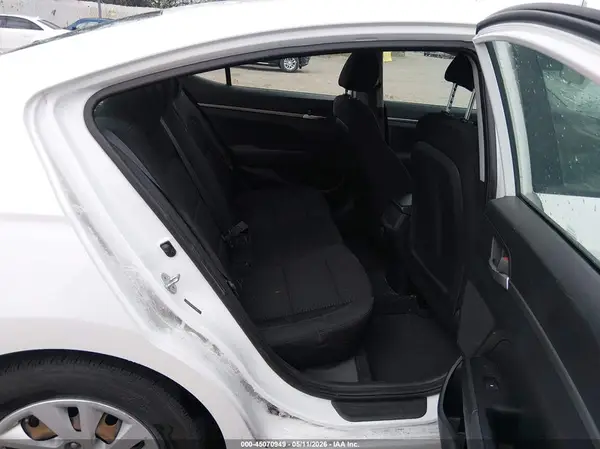 5NPD74LF4KH448042 2019 HYUNDAI ELANTRA - Image 8