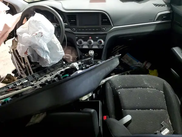 5NPD74LF4KH452236 2019 HYUNDAI ELANTRA - Image 8
