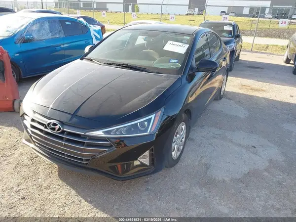 5NPD74LF4KH455685 2019 HYUNDAI ELANTRA - Image 2