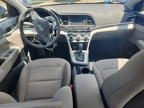 5NPD74LF4KH460272 2019 HYUNDAI ELANTRA - Image 8