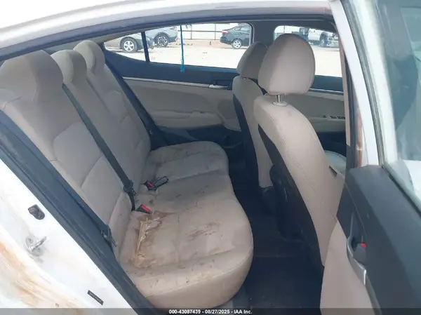 5NPD74LF4KH461146 2019 HYUNDAI ELANTRA - Image 8