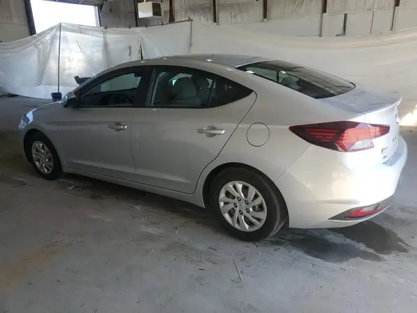 5NPD74LF4KH469618 2019 HYUNDAI ELANTRA - Image 2