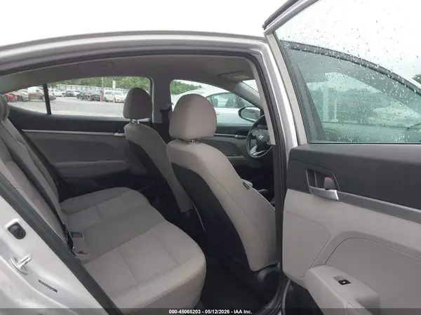5NPD74LF4KH472602 2019 HYUNDAI ELANTRA - Image 8