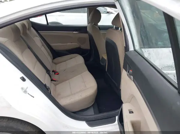 5NPD74LF4KH472986 2019 HYUNDAI ELANTRA - Image 8
