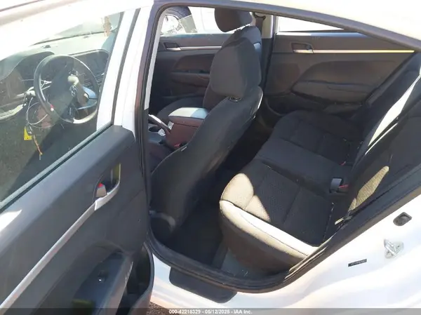 5NPD74LF4KH475435 2019 HYUNDAI ELANTRA - Image 8