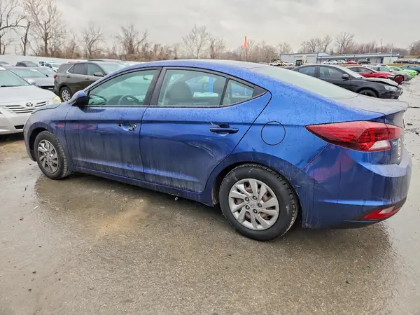5NPD74LF4KH475807 2019 HYUNDAI ELANTRA - Image 2