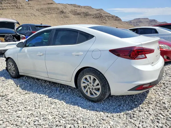 5NPD74LF4KH480277 2019 HYUNDAI ELANTRA - Image 2