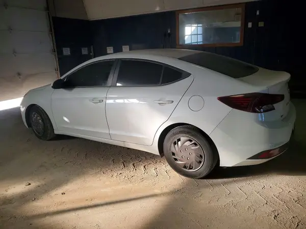 5NPD74LF4KH481493 2019 HYUNDAI ELANTRA - Image 2