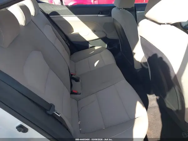 5NPD74LF4KH485625 2019 HYUNDAI ELANTRA - Image 8