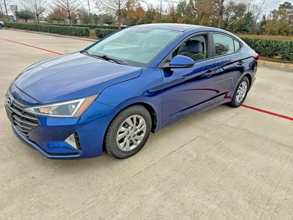 5NPD74LF4KH486953 2019 HYUNDAI ELANTRA - Image 2