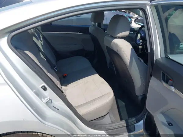 5NPD74LF4KH490713 2019 HYUNDAI ELANTRA - Image 8
