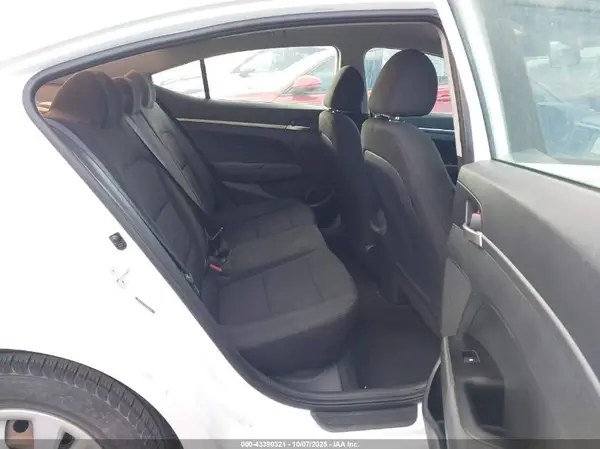 5NPD74LF4KH492400 2019 HYUNDAI ELANTRA - Image 8