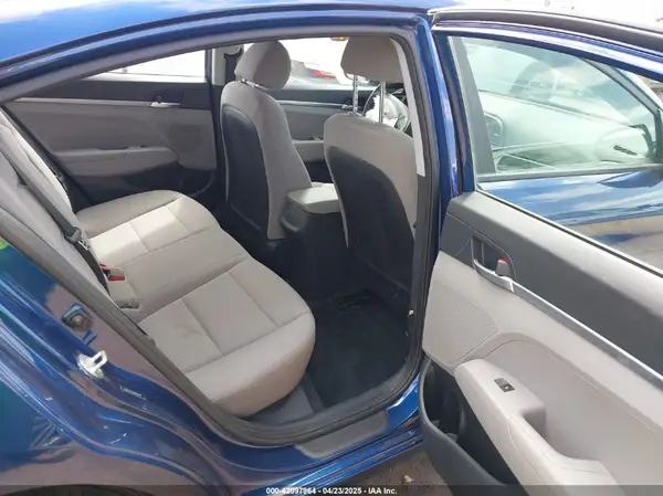 5NPD74LF4KH493417 2019 HYUNDAI ELANTRA - Image 8