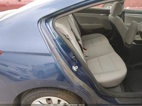 5NPD74LF4KH493482 2019 HYUNDAI ELANTRA - Image 8