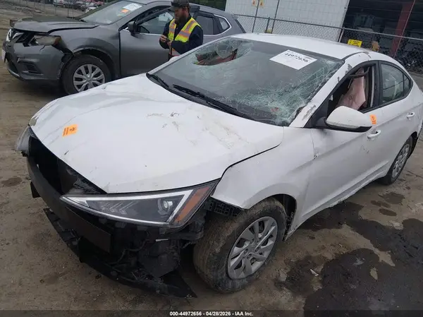 5NPD74LF4KH494826 2019 HYUNDAI ELANTRA - Image 2